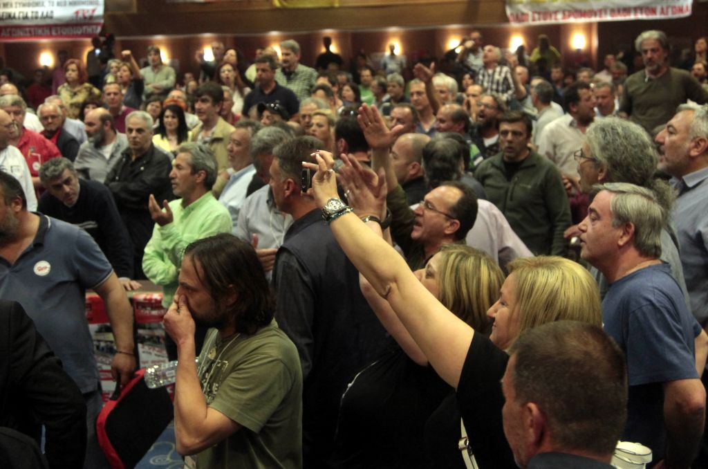 Kαταγγελίες μεταξύ των παρατάξεων και εντάσεις στο 43ο συνέδριο της ΠΟΕ- ΟΤΑ