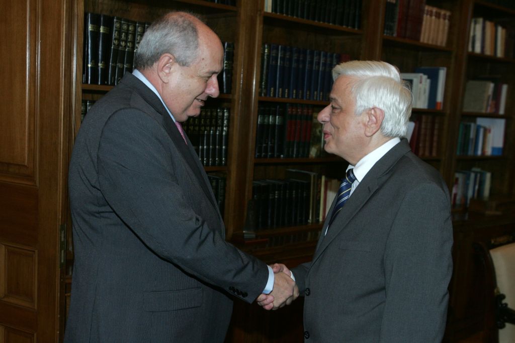 Παυλόπουλος: Όχι στείρες κομματικές αντιπαραθέσεις σε κρίσιμες ώρες