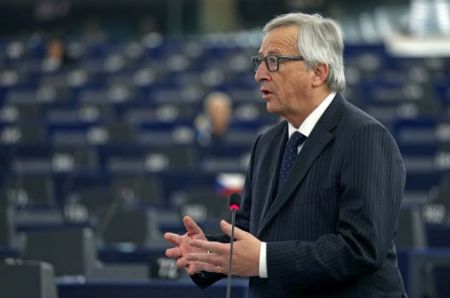 Juncker: “I will ask Tsipras to explain the Greek vote”