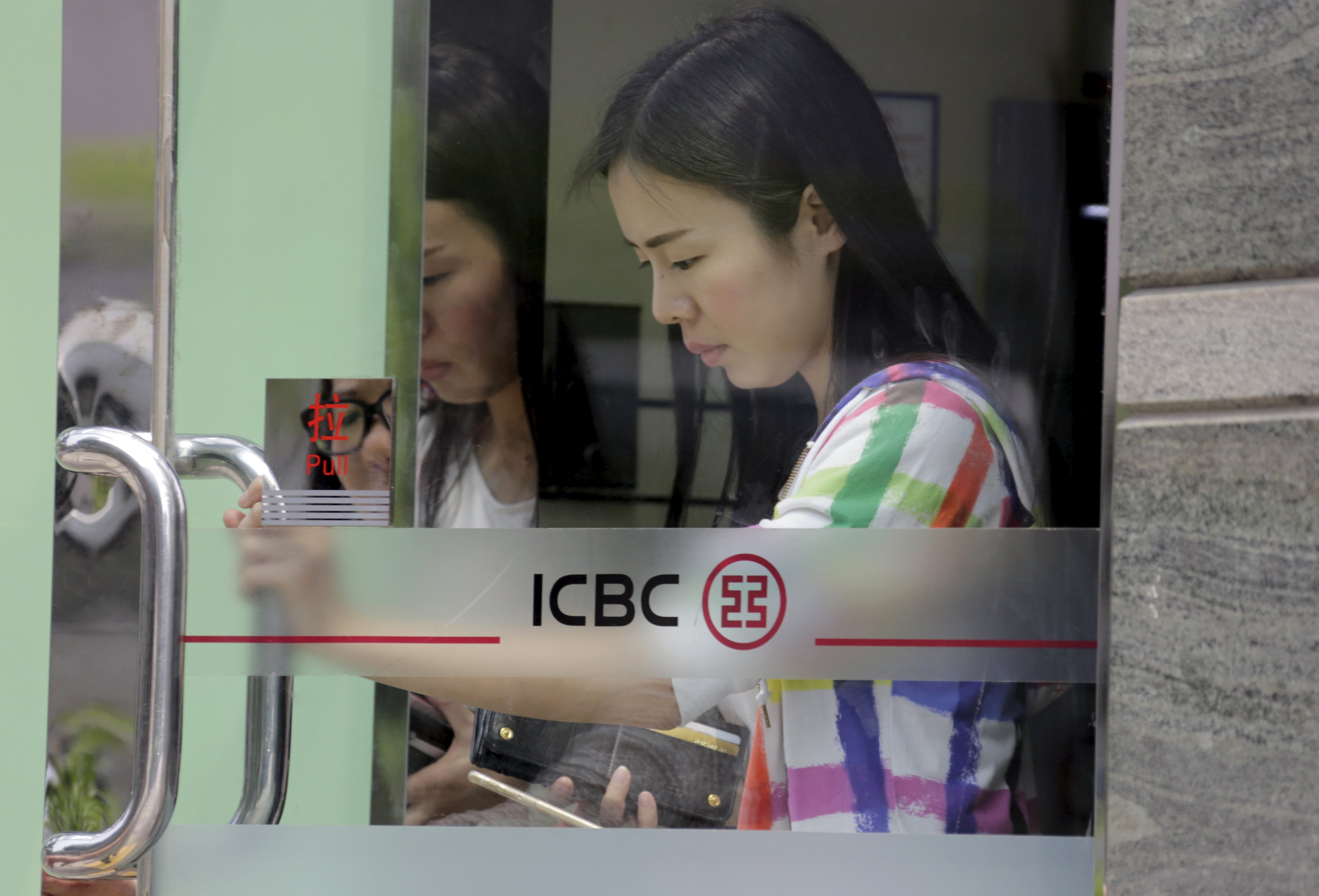 PwC : Οι κινεζικές εταιρείες ενισχύουν την παγκόσμια παρουσία τους