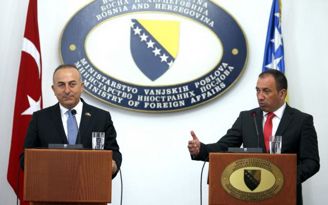 Τσαβούσογλου: Στηρίζουμε τη Βοσνία στη μάχη κατά της τρομοκρατίας