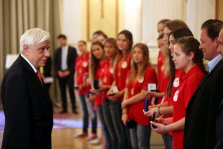 Τις πρωταθλήτριες Ευρώπης υποδέχθηκε ο Π. Παυλόπουλος