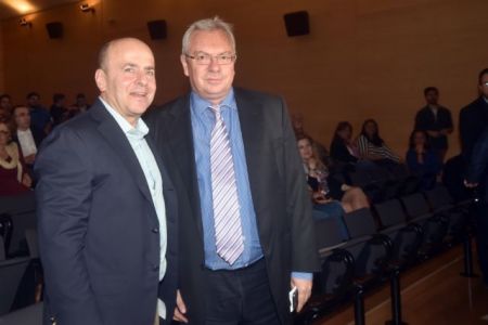 Ανανέωσε για άλλα δύο χρόνια με τον ΣΚΑΪ ο Σταμάτης Μαλέλης