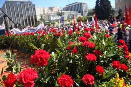 Μεταφέρεται για τις 3 Μαΐου η αργία της Πρωτομαγιάς