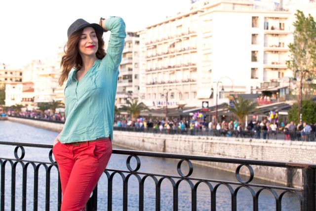 Μαρίζα Ρίζου: «Μια στιγμή στο φως» στον Κήπο του Μεγάρου