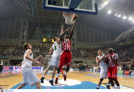 Μπάσκετ Α1 πλέι οφ: Ολυμπιακός – Παναθηναϊκός 76 – 70