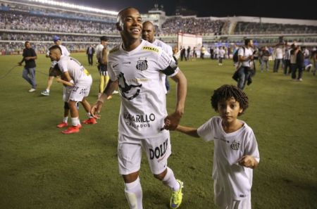 Για δύο χρόνια στην Ατλέτικο Μινέιρο ο Ρομπίνιο