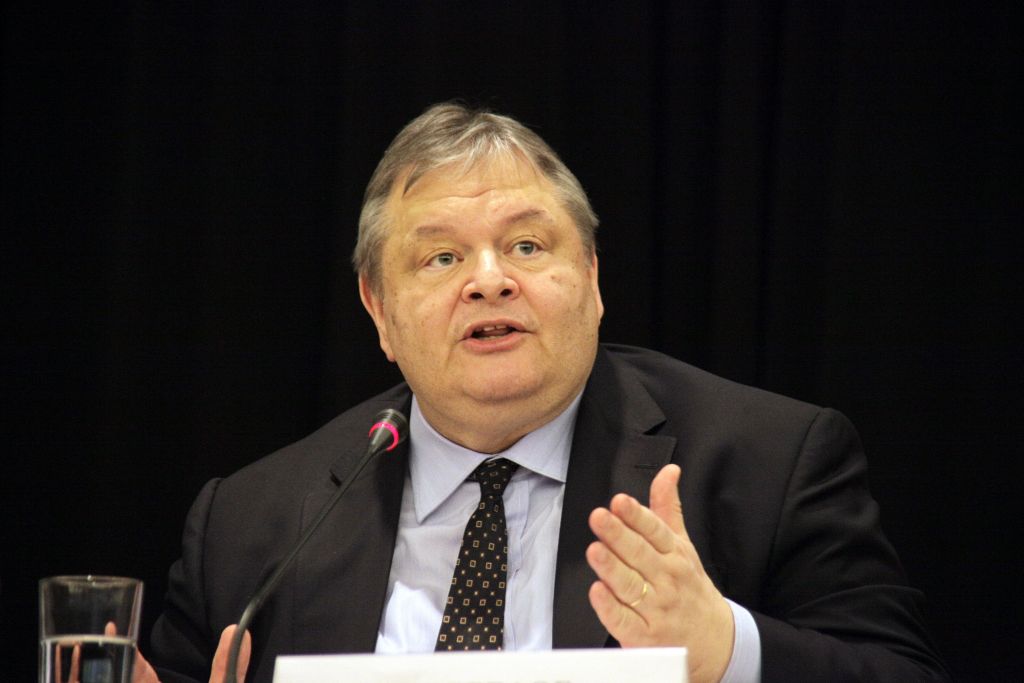 Βενιζέλος: Αιχμάλωτη στα προεκλογικά της ψέματα η κυβέρνηση
