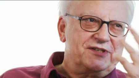 Ετιέν Μπαλιμπάρ: Τεράστια ελπίδα και παράδειγμα για την Ευρώπη ο ΣΥΡΙΖΑ