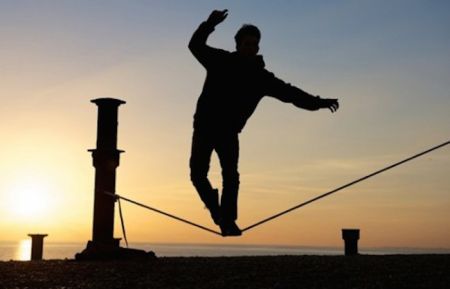 Greece back on the edge – Tsipras running out of money and allies