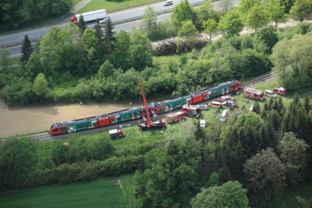 Αυστρία: Μετωπική σύγκρουση τρένων – Ενας νεκρός