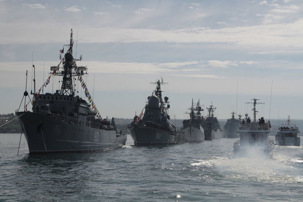 Ασκήσεις και επίδειξη ισχύος από Ρωσία και ΝΑΤΟ