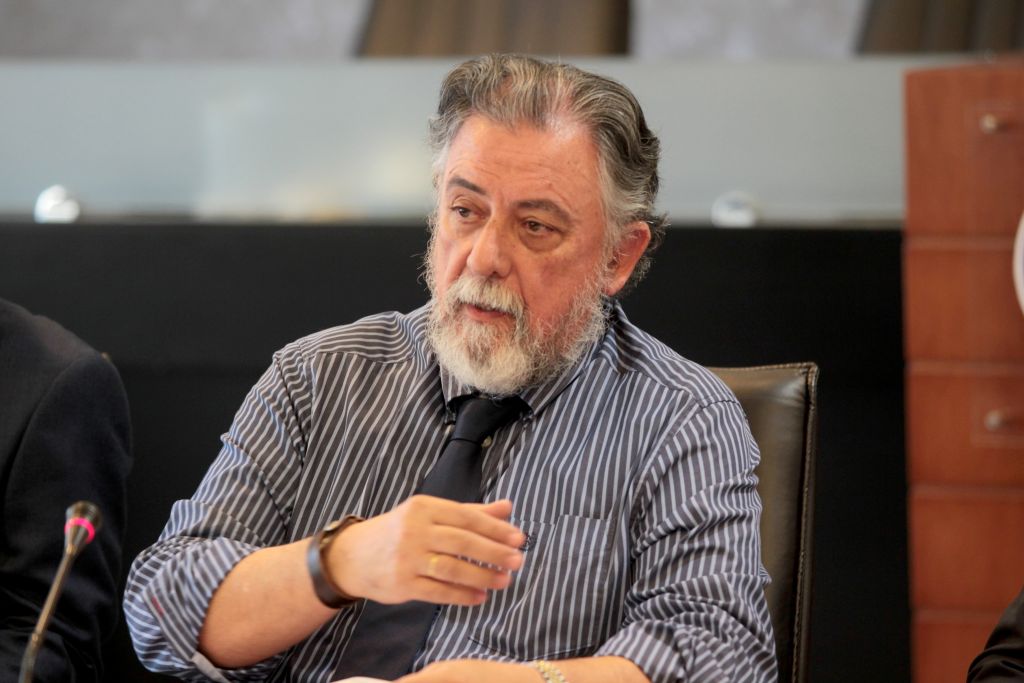 Πανούσης: «Να θυσιαστούν οι εξαγγελίες και όχι ο λαός σε ένα ενδεχόμενο αδιέξοδο»