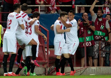 Europa League: Σεβίλη – Φιορεντίνα (3 – 0),  Νάπολι-Ντνίπρο (1-1)