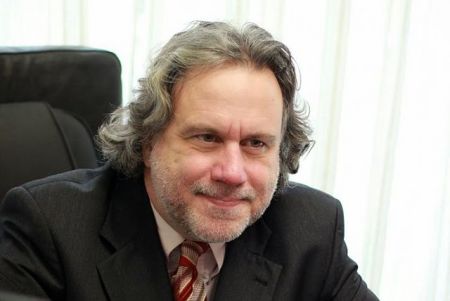 Διαδικασίες fast track για τις αλλαγές στη δημόσια διοίκηση