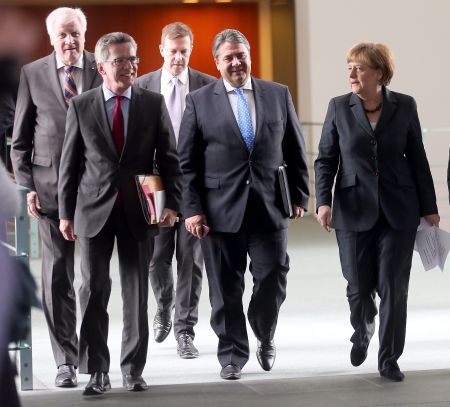 Βερολίνο: «Συζητάμε για το τρέχον πρόγραμμα – για τίποτα άλλο»