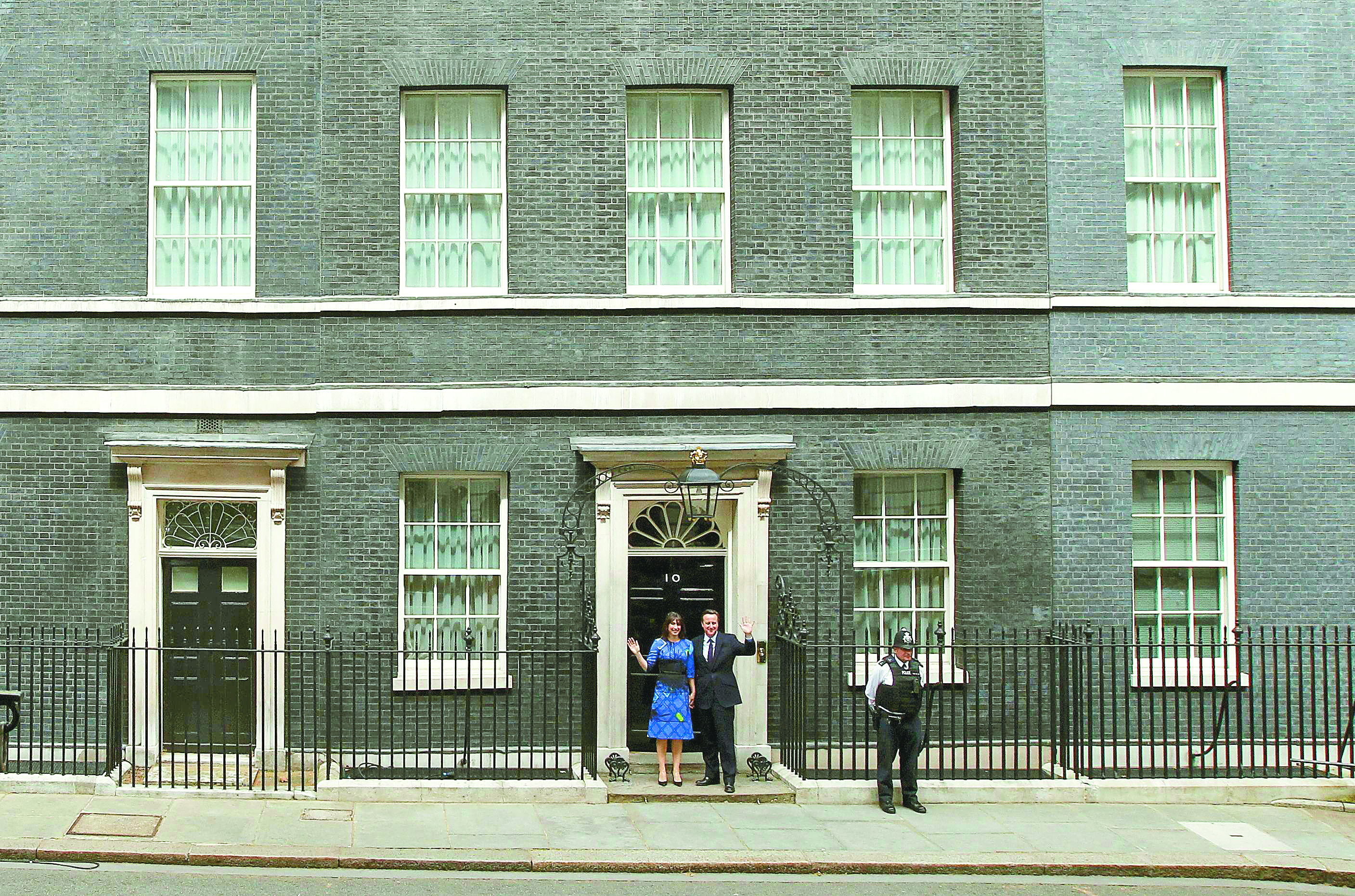 To Λονδίνο «θα πάρει ό,τι μέτρο χρειαστεί για την προστασία της οικονομίας»