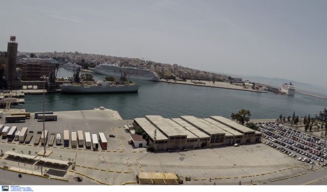 Σύσκεψη για την ατμοσφαιρική ρύπανση στο λιμάνι του Πειραιά