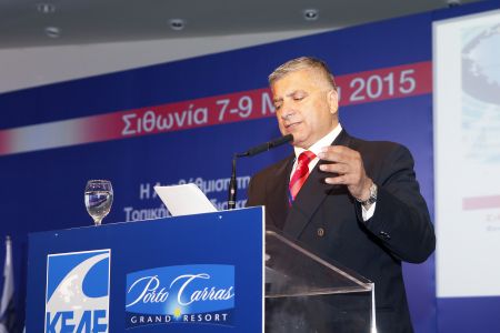 Πατούλης: Θα καταρρεύσουμε αν μας πάρουν τα διαθέσιμα