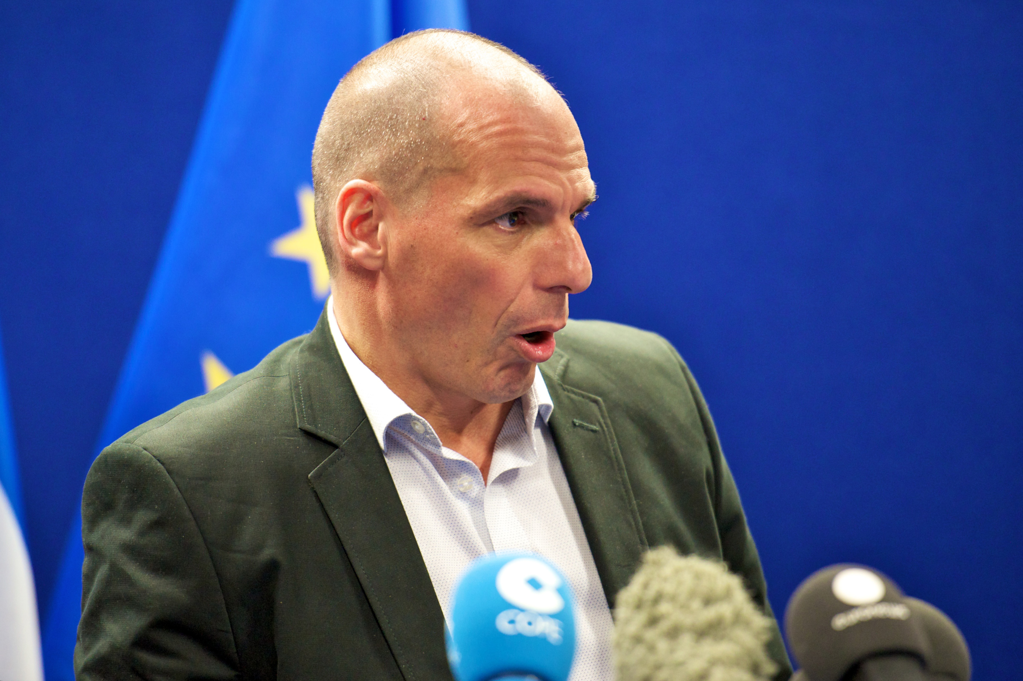 Βαρουφάκης: «Το θέμα είναι να μη χρειαστεί να γίνει Κούγκι»