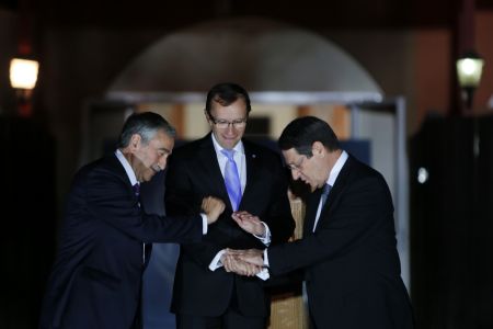 Νέα συνομιλία Αναστασιάδη-Ακίντζι για το Κυπριακό την Παρασκευή