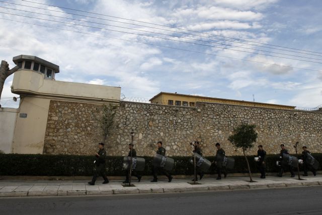 Courts decide to adjourn Golden Dawn trial until 15th of May