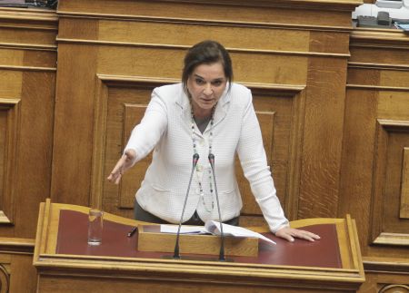 Η Ντόρα Μπακογιάννη εκτιμά ότι η ΝΔ θα ψηφίσει τη συμφωνία