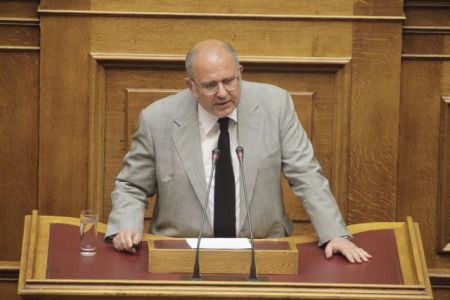Επαναφορά της ενιαίας τιμής βιβλίου προανήγγειλε ο Νίκος Ξυδάκης