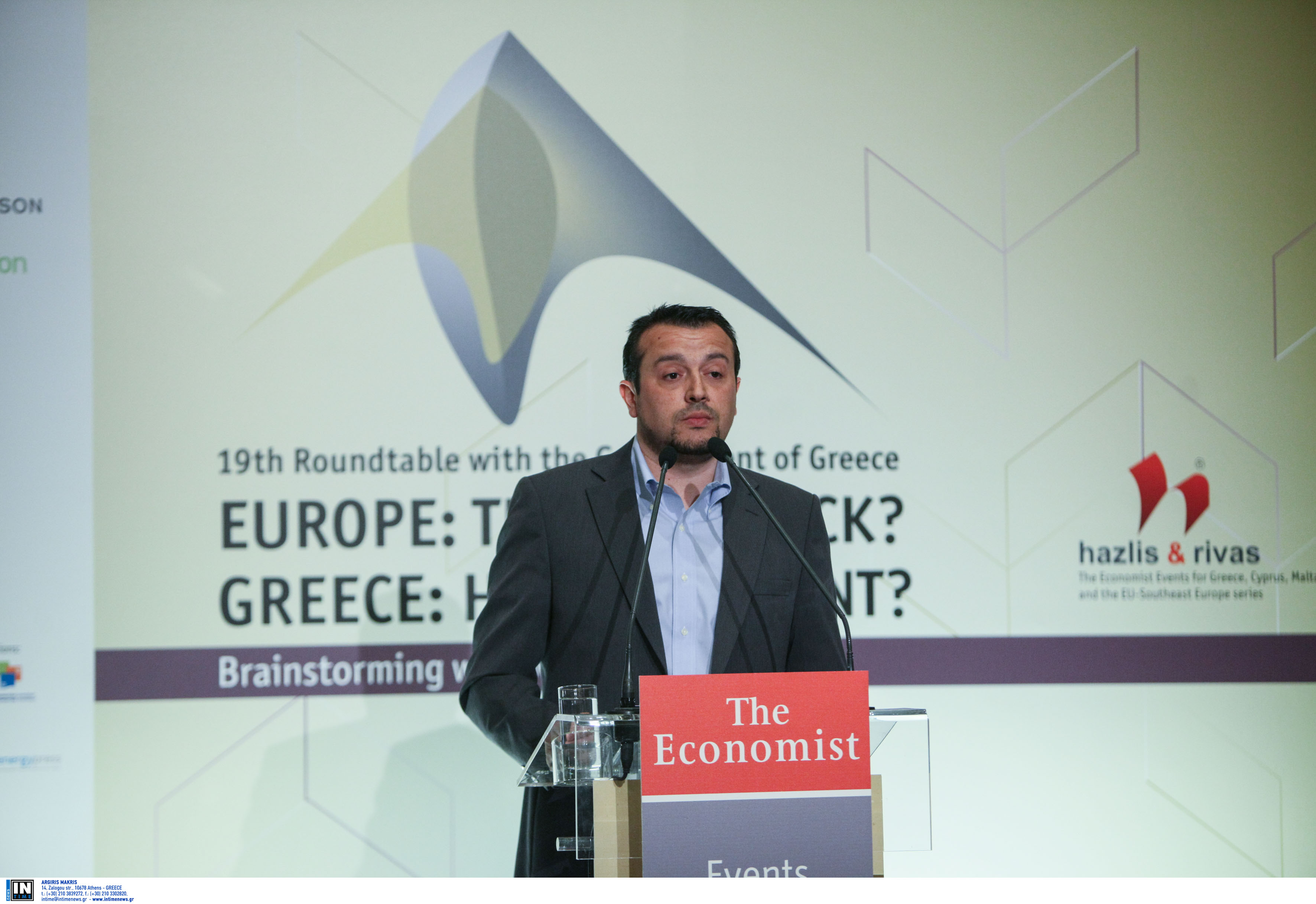 Την «λύση» έναντι της «συμφωνίας» προτάσσει η κυβέρνηση