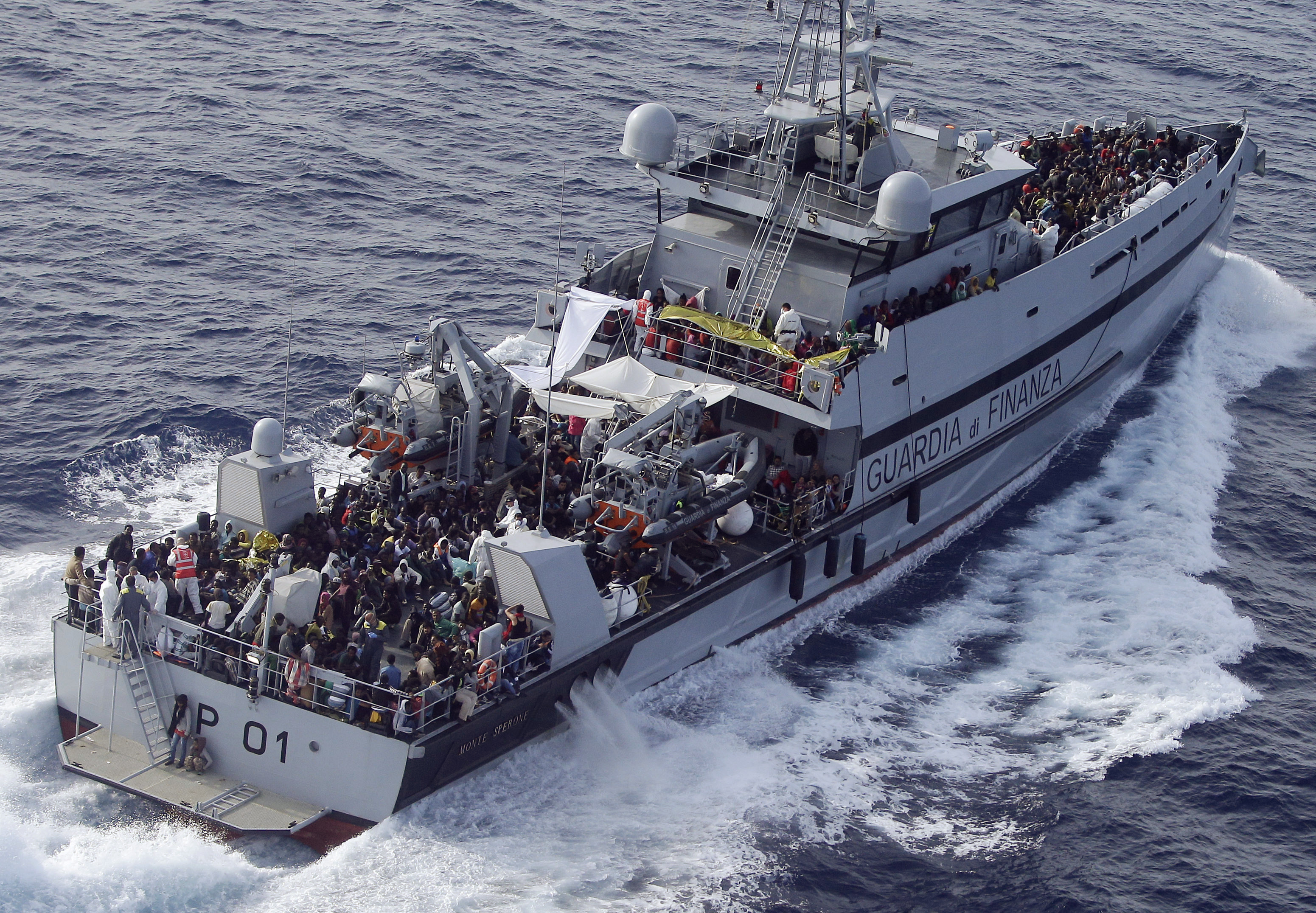 Φόβοι για 400 νεκρούς σε νέα προσφυγική τραγωδία στη Μεσόγειο