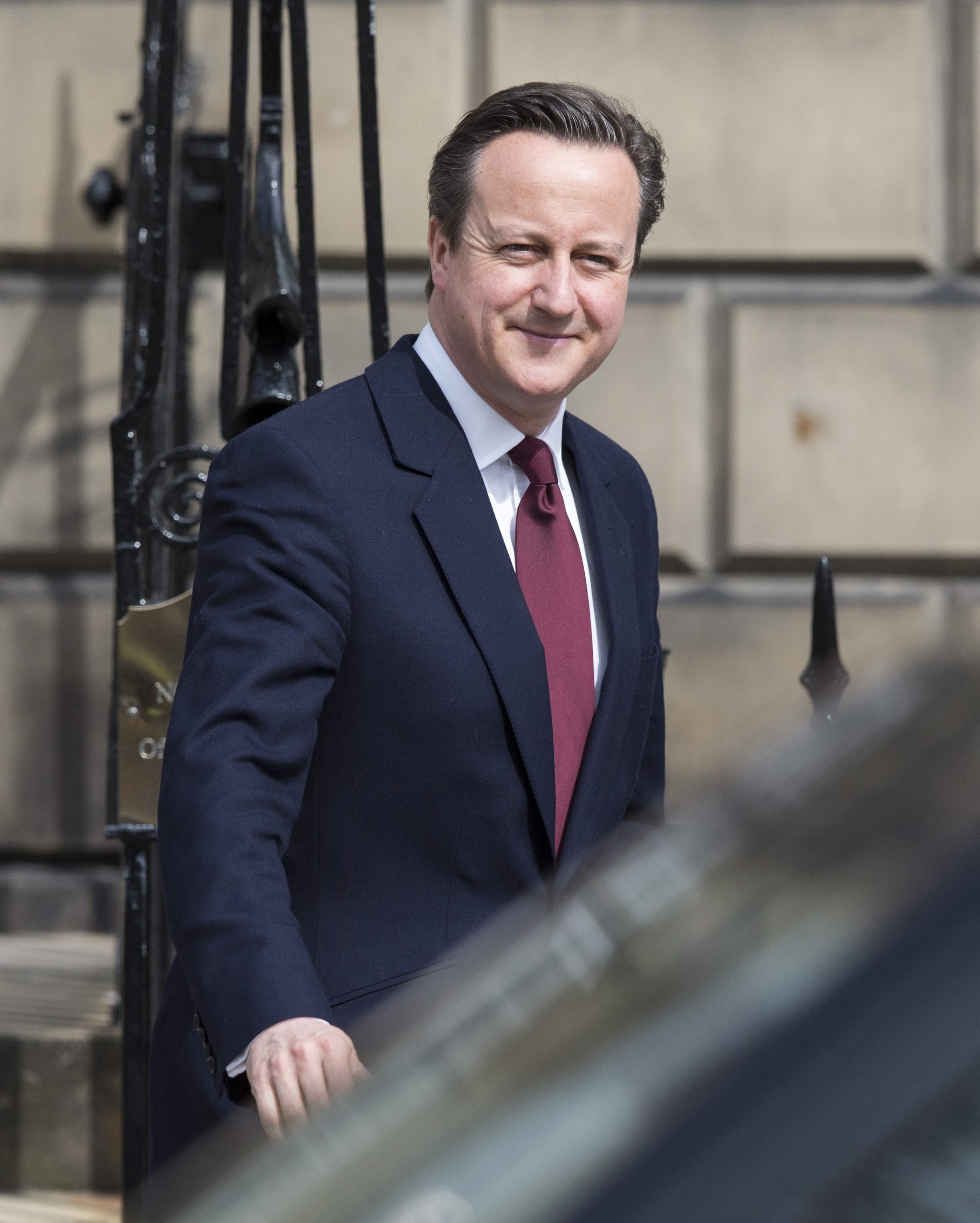 Κάμερον: Ή αλλάζει η σχέση με την ΕΕ, ή φεύγουμε