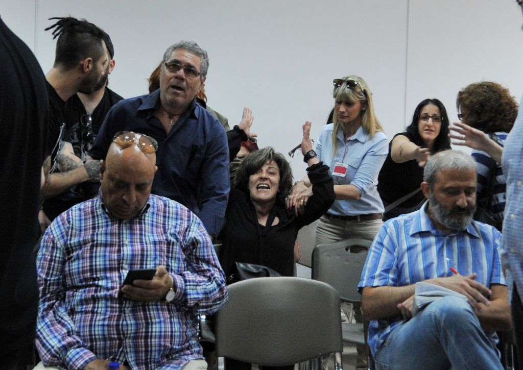 Εισβολή «Πυρήνων της Φωτιάς» στην αίθουσα όπου δικάζεται η Χρυσή Αυγή