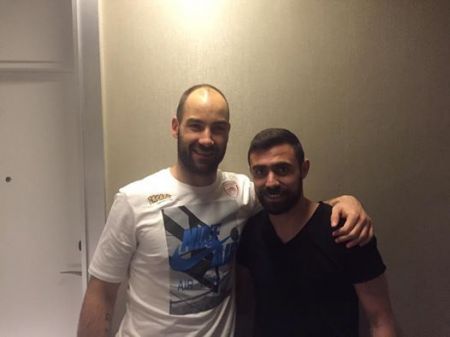 Στο ξεναδοχείο του Ολυμπιακού ο Μανιάτης με ποδοσφαιρικό μήνυμα