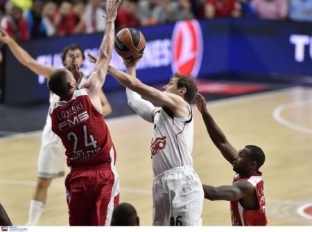 Ο Ολυμπιακός πλήρωσε την αστοχία και τα λάθη, η Ρεάλ πρωταθλήτρια Ευρώπης