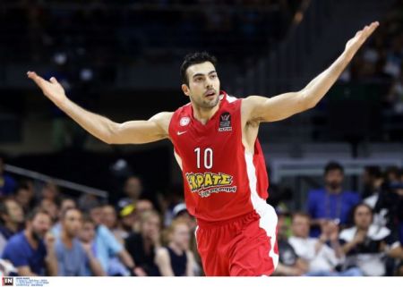 Αρνητική απάντηση του Σλούκα στην πρόταση του Ολυμπιακού