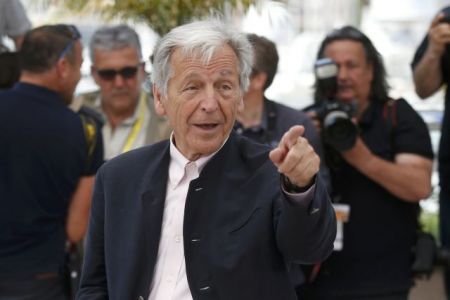 Εκκληση Κώστα Γαβρά προς Ολάντ: «Κάνε ό,τι μπορείς για την Ελλάδα»