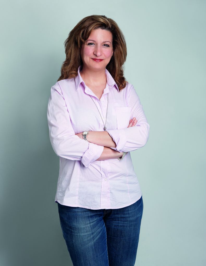 Συνδαιτυμόνας: Μια θεολόγος με ποδιά