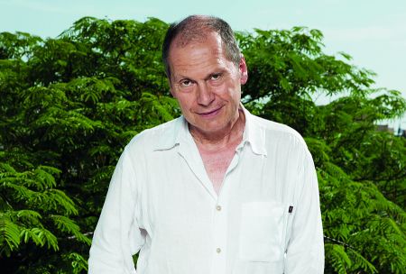 Δημοσθένης Κούρτοβικ – Το κακό παιδί της λογοτεχνίας