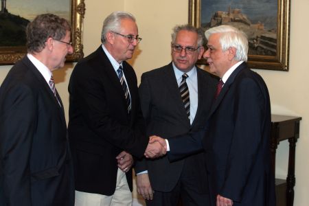 Συνάντηση Παυλόπουλου με εκπροσώπους Κωνσταντινουπολιτών