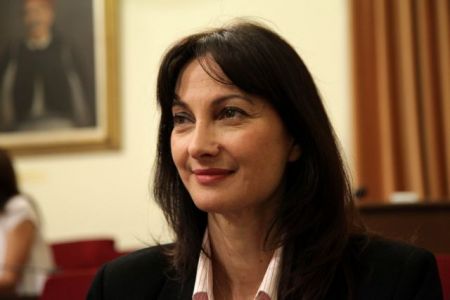 Kountoura: “No changes in tourism-related VAT until October”