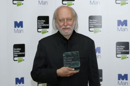 Ο έκπτωτος κόσμος του Λάσλο Κρασναχορκάι