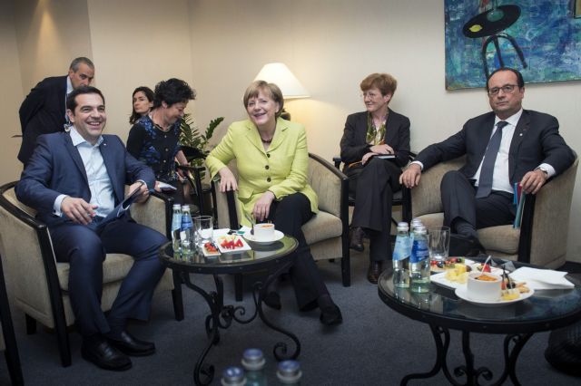 Trilateral talks in Riga: Merkel and Hollande commit to finding a solution