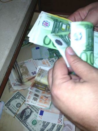 Στόχος της ΕΛ.ΑΣ. τεράστια ποσά στο… Facebook