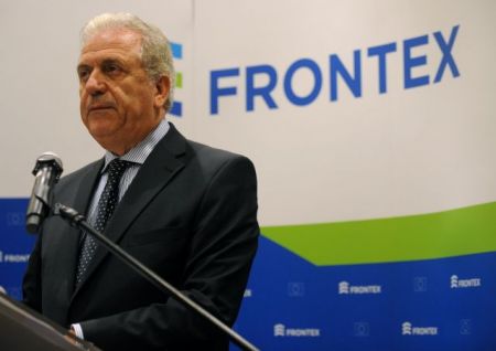 Σύσκεψη στον Πειραιά για τη μεταναστευτική πολιτική