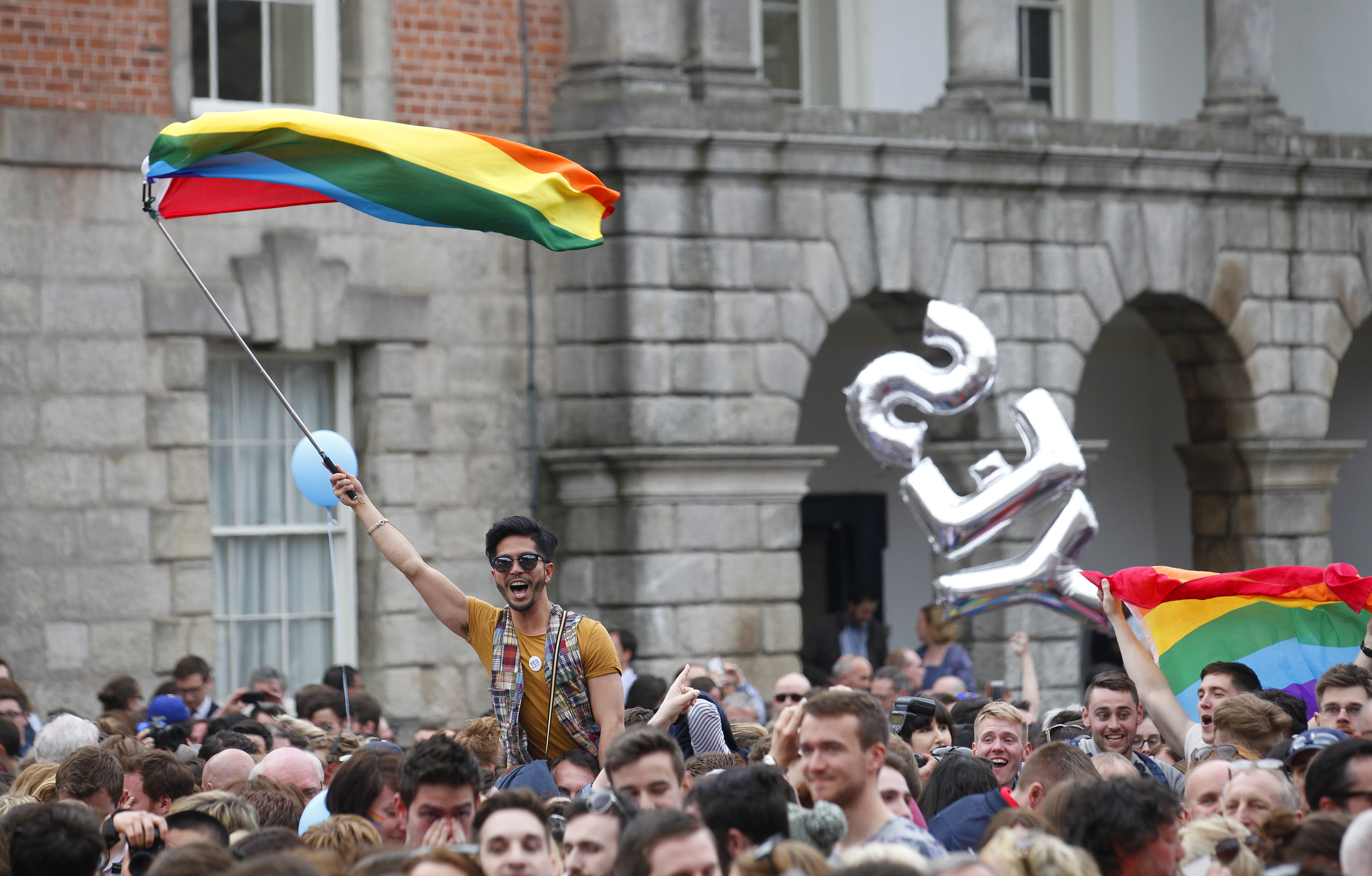 Βατικανό: Ήττα της ανθρωπότητας το ιρλανδρικό «ναι» στον γκέι γάμο