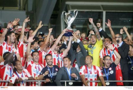 Olympiacos defeats Xanthe 3-1 in Cup final, wins the Double
