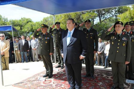 Καμμένος: «Η πατρίδα δεν γονατίζει, οι ήρωές μας θυμίζουν το δρόμο»