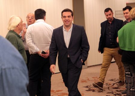 Γερμανικά ΜΜΕ: Νίκη Τσίπρα στην εσωκομματική μάχη ισχύος