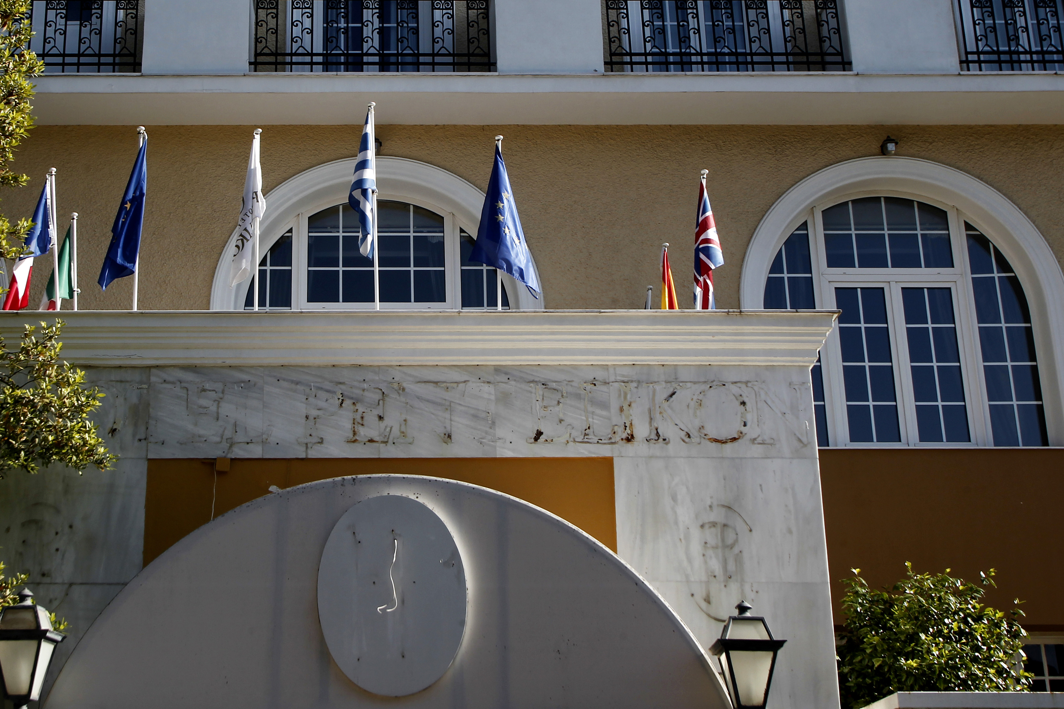 Άκαρπη η συνάντηση στο υπουργείο Εργασίας για το «Πεντελικόν»