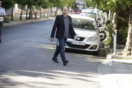 Varoufakis: “Yes to reforms, no to austerity measures”